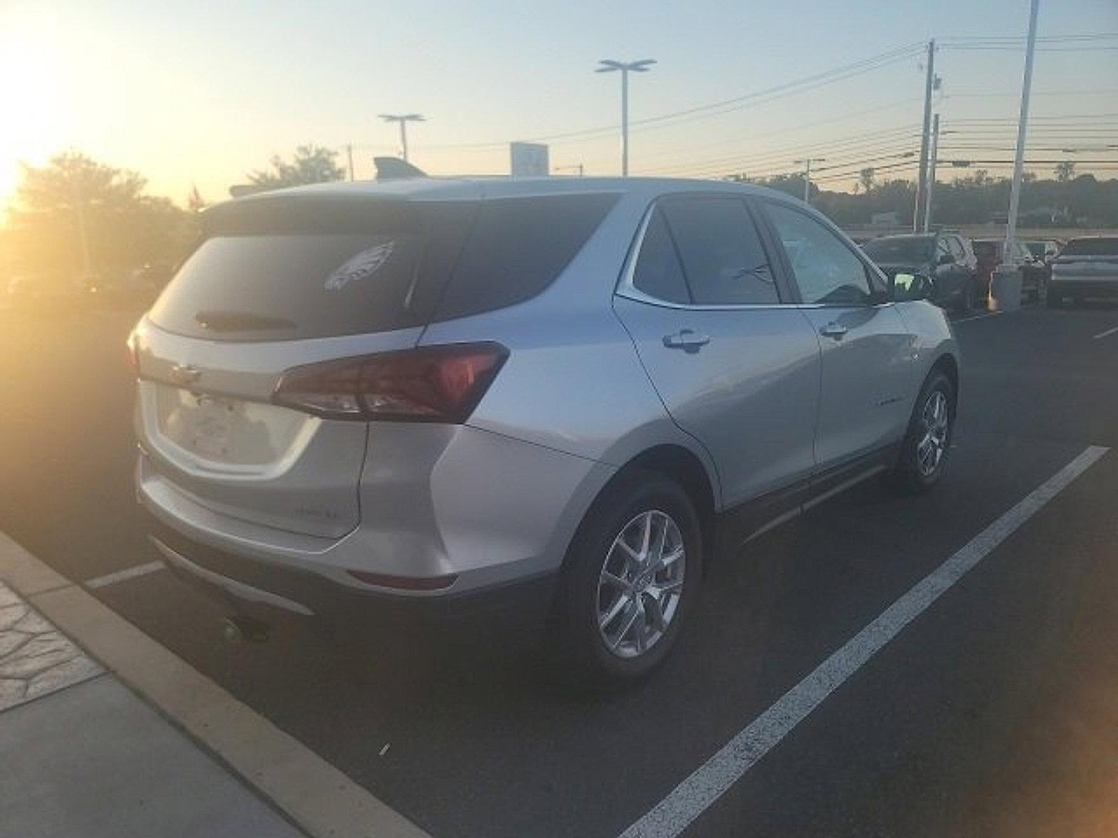 2022 Chevrolet Equinox Vehicle Photo in Harrisburg, PA 17111