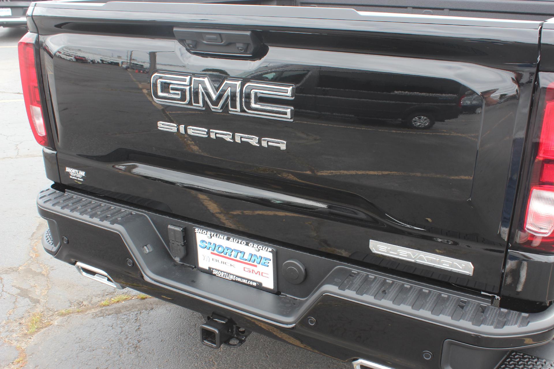 2026 GMC Sierra 1500 Vehicle Photo in AURORA, CO 80012-4011