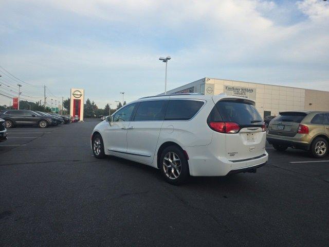 2017 Chrysler Pacifica Vehicle Photo in Harrisburg, PA 17111-1033