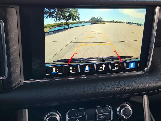 2023 GMC Yukon Vehicle Photo in DENTON, TX 76210-9321