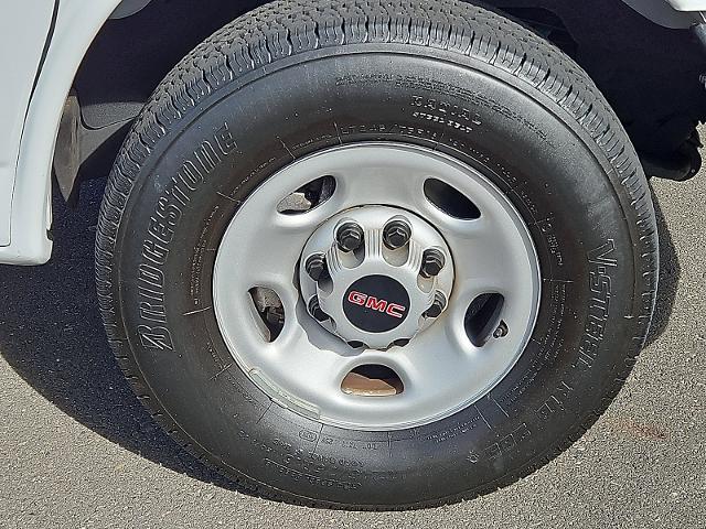 2023 GMC Savana Cargo 2500 Vehicle Photo in TREVOSE, PA 19053-4984