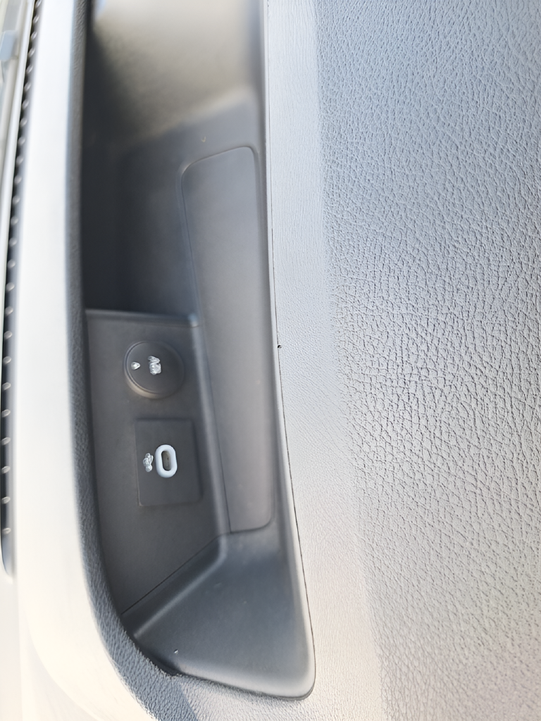 2025 Ford Transit Cargo Van photo 32 of 33