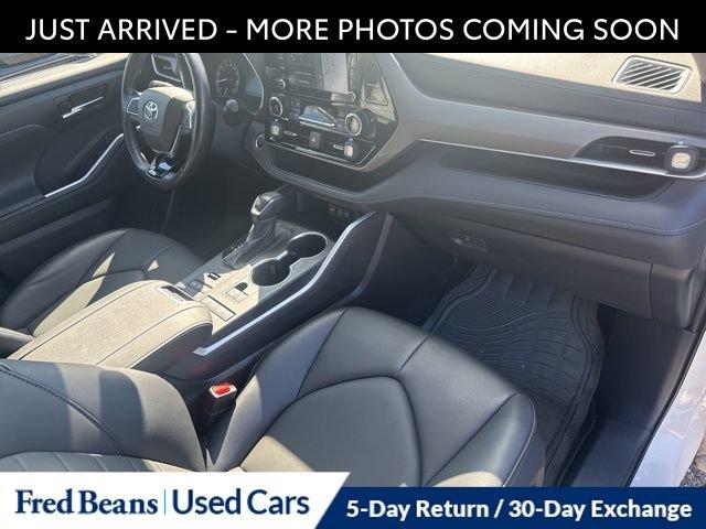 2021 Toyota Highlander Vehicle Photo in Flemington, NJ 08822