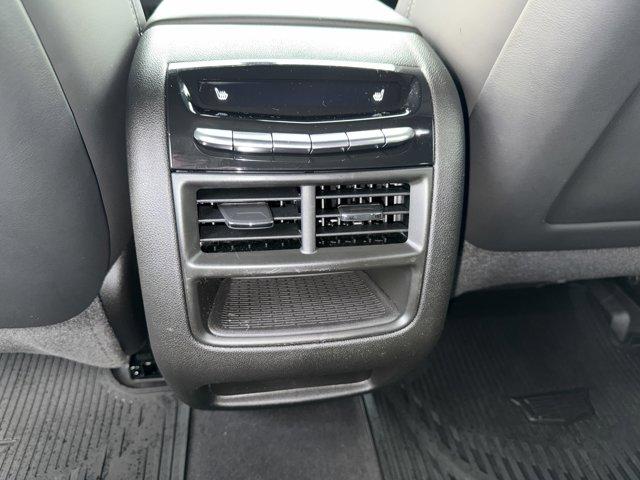 2024 Cadillac XT5 Vehicle Photo in LEOMINSTER, MA 01453-2952