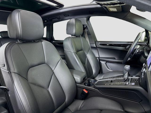 2021 Porsche Macan Vehicle Photo in Puyallup, WA 98371