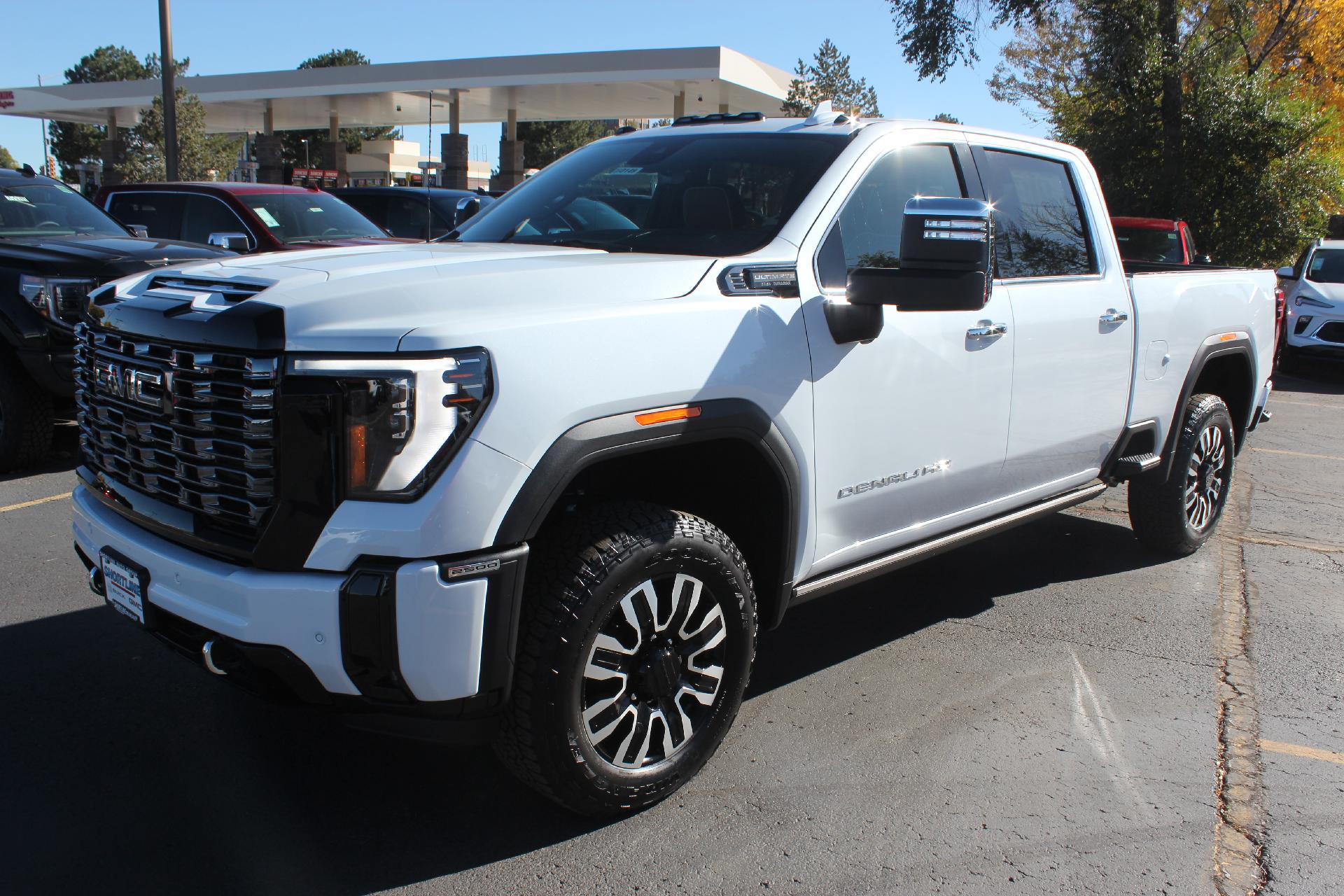 2026 GMC Sierra 2500 HD Vehicle Photo in AURORA, CO 80012-4011