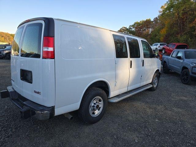 2024 GMC Savana Cargo Van Vehicle Photo in Pleasant Hills, PA 15236