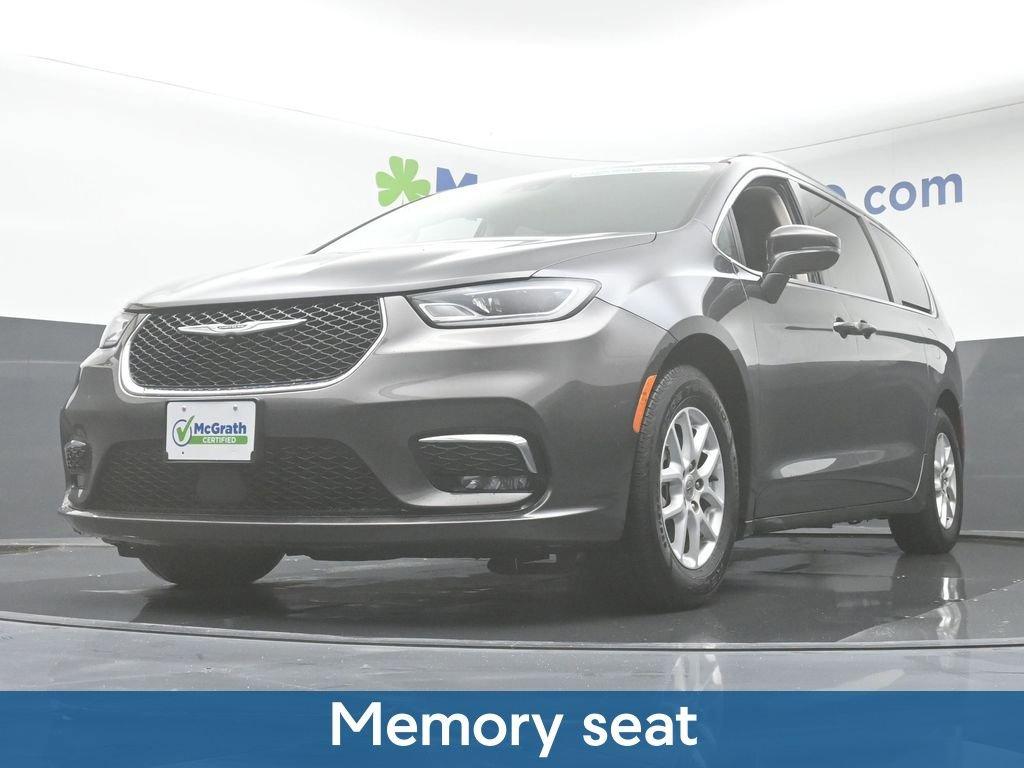 2022 Chrysler Pacifica Vehicle Photo in Cedar Rapids, IA 52402