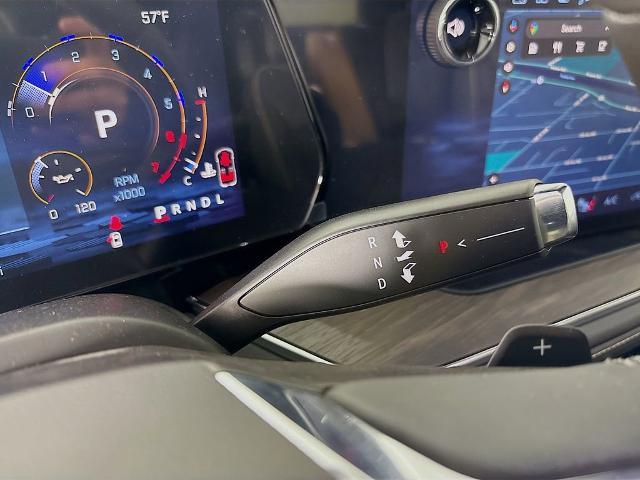 2025 Chevrolet Suburban Vehicle Photo in PUYALLUP, WA 98371-4149