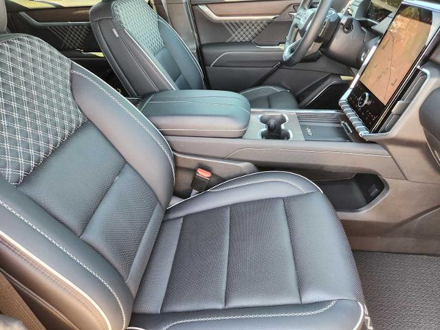2024 GMC Acadia Vehicle Photo in DENTON, TX 76210-9321