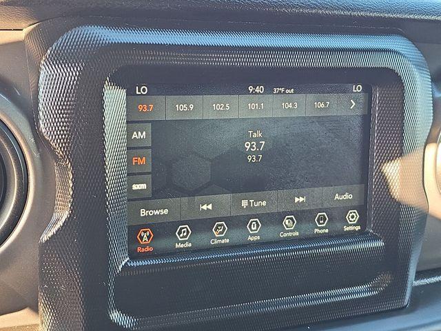 2022 Jeep Gladiator Vehicle Photo in Pleasant Hills, PA 15236