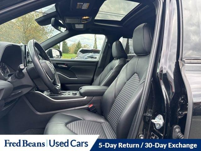 2022 Toyota Highlander Vehicle Photo in Flemington, NJ 08822