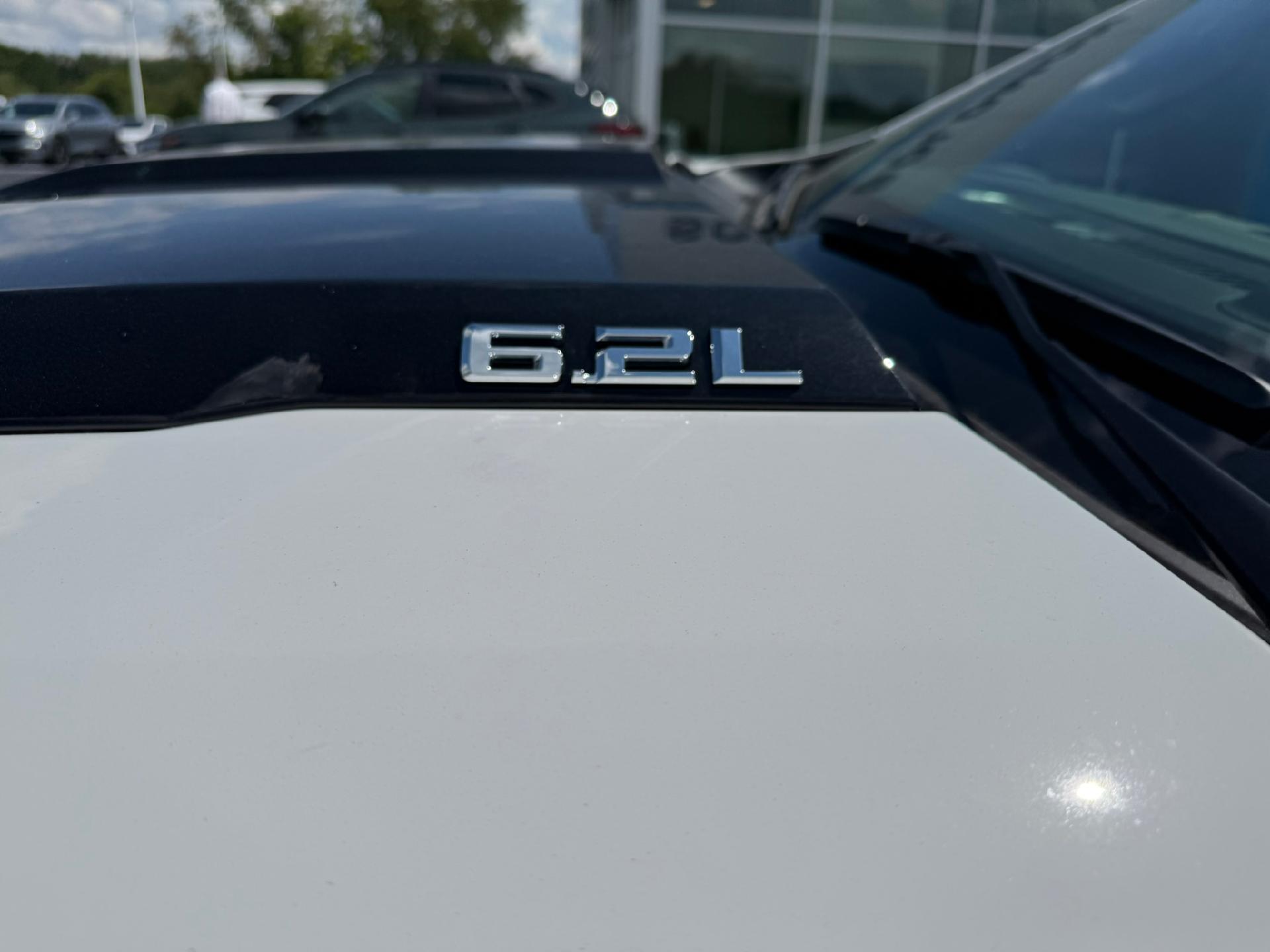 2026 Chevrolet Silverado 1500 ZR2 - 9