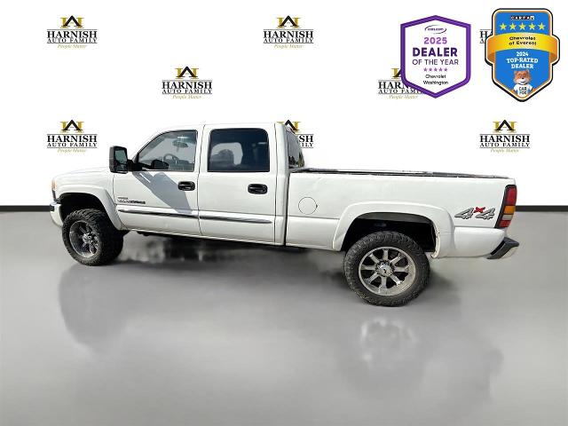2005 GMC Sierra 2500 HD Vehicle Photo in EVERETT, WA 98203-5662