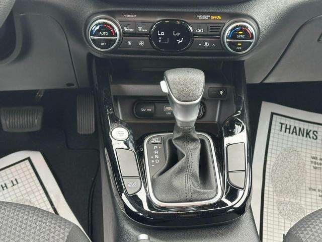 2025 Kia Soul Vehicle Photo in COLUMBIA, MO 65203-3903