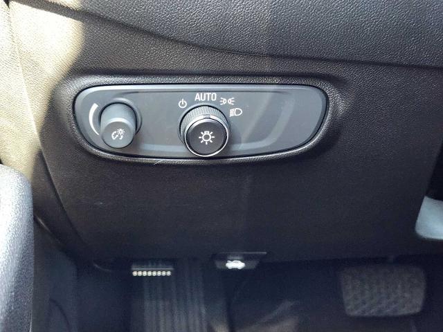 2022 Chevrolet Equinox Vehicle Photo in DENTON, TX 76210-9321