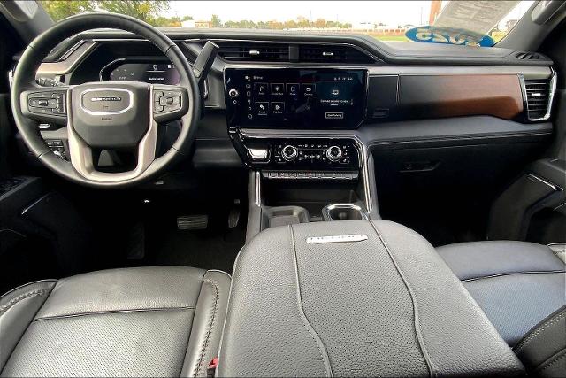 2025 GMC Sierra 2500 HD Vehicle Photo in TOPEKA, KS 66609-0000