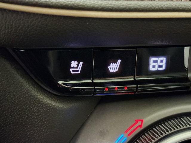 2022 Chevrolet Blazer Vehicle Photo in PUYALLUP, WA 98371-4149
