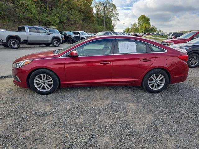 2016 Hyundai SONATA Vehicle Photo in Pleasant Hills, PA 15236