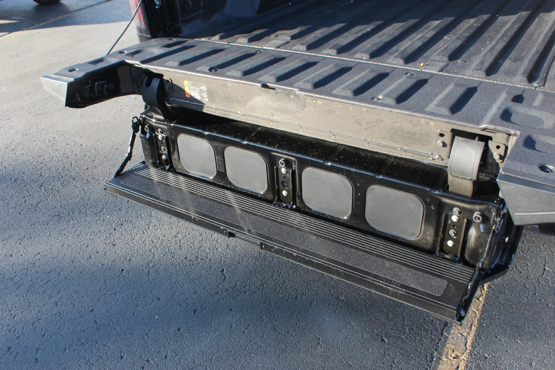 2026 GMC Sierra EV Vehicle Photo in AURORA, CO 80012-4011