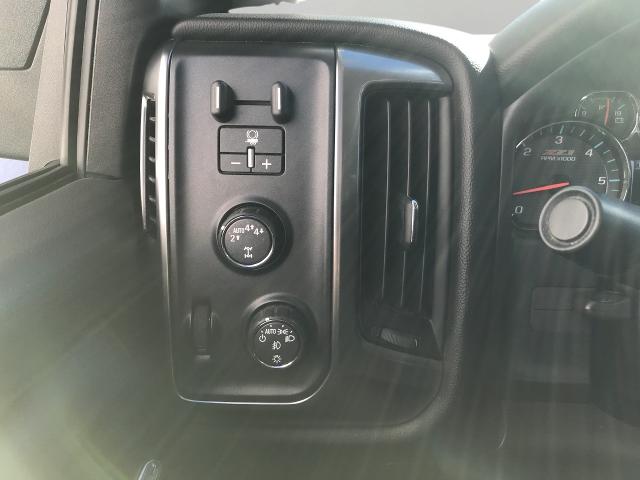 2017 Chevrolet Silverado 1500 Vehicle Photo in GREEN BAY, WI 54303-3330