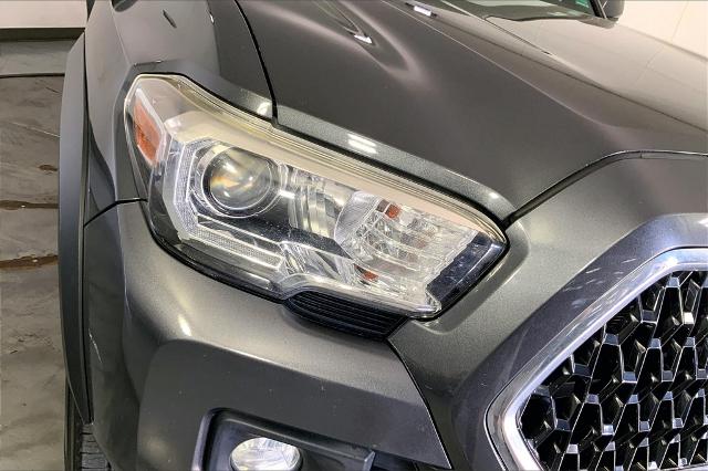 2018 Toyota Tacoma Vehicle Photo in Lees Summit, MO 64086