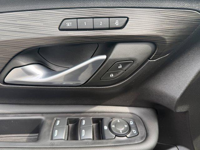 2024 GMC Terrain Vehicle Photo in LEOMINSTER, MA 01453-2952