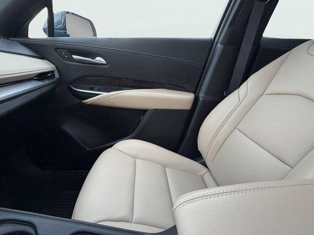 2024 Cadillac XT4 Vehicle Photo in LEOMINSTER, MA 01453-2952