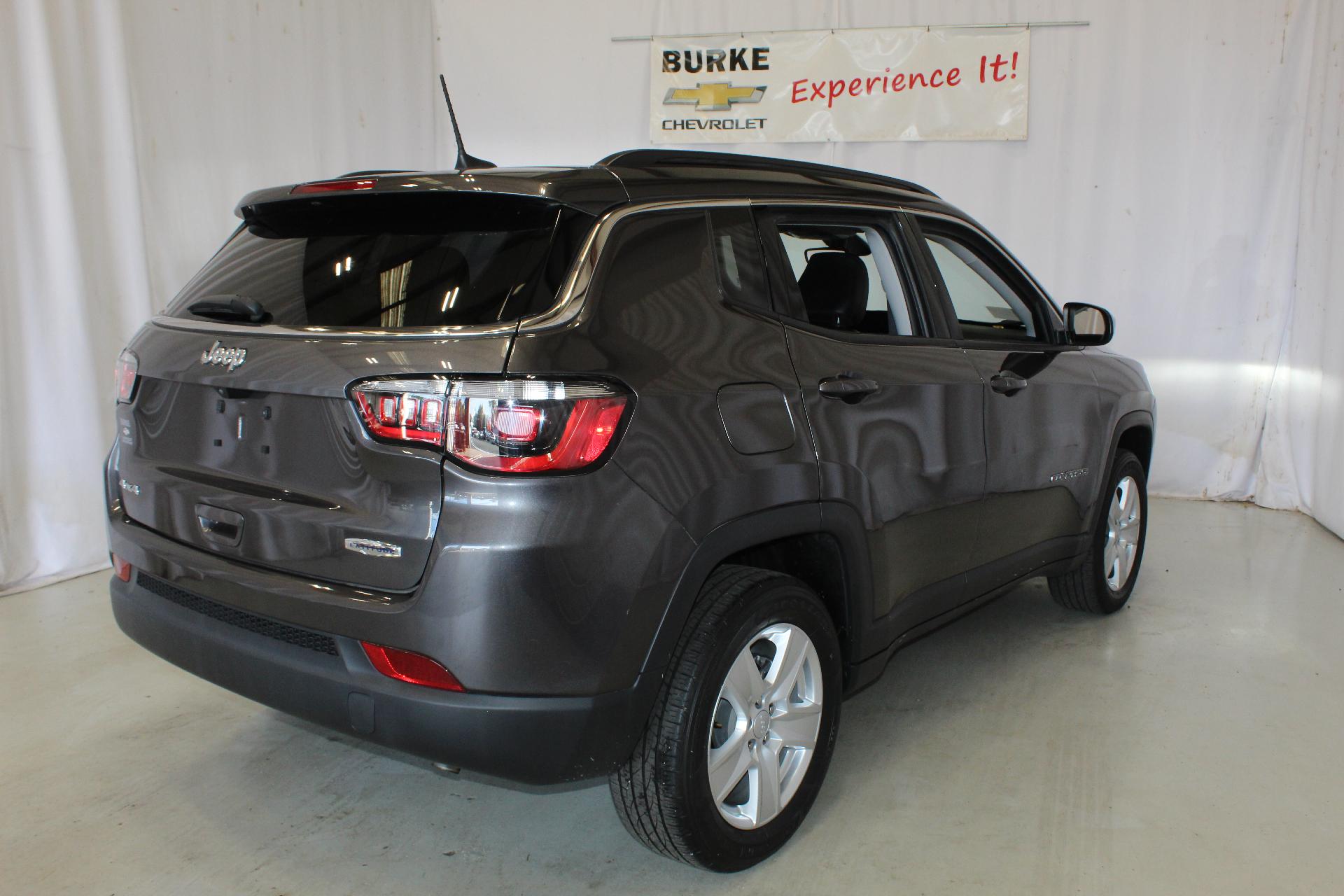 2022 Jeep Compass Vehicle Photo in NORTHAMPTON, MA 01060-1120