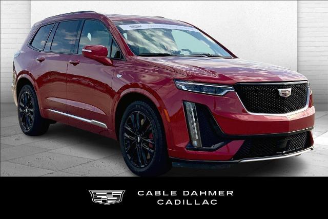 2024 Cadillac XT6 Vehicle Photo in TOPEKA, KS 66609-0000