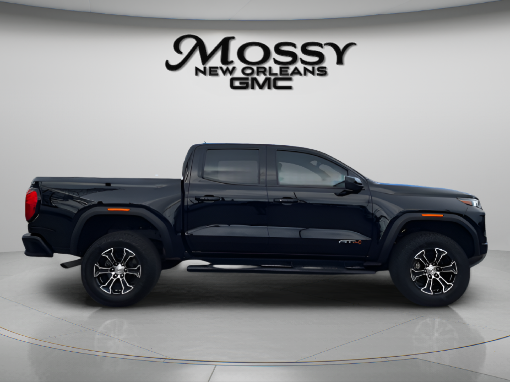 2024 GMC Canyon photo 5 of 30