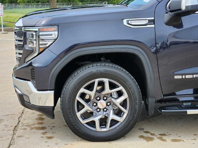 2023 GMC Sierra 1500 Vehicle Photo in DENTON, TX 76210-9321