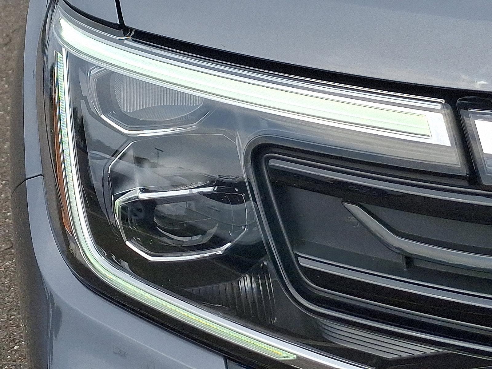 2025 Volkswagen Atlas Cross Sport Vehicle Photo in Trevose, PA 19053