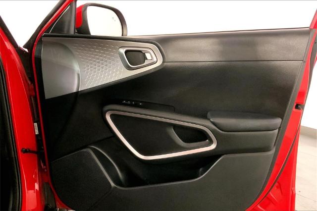 2024 Kia Soul Vehicle Photo in Lees Summit, MO 64086
