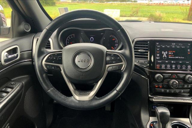 2022 Jeep Grand Cherokee WK Vehicle Photo in TOPEKA, KS 66609-0000