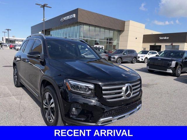 2025 Mercedes-Benz GLB Vehicle Photo in Merrillville, IN 46410