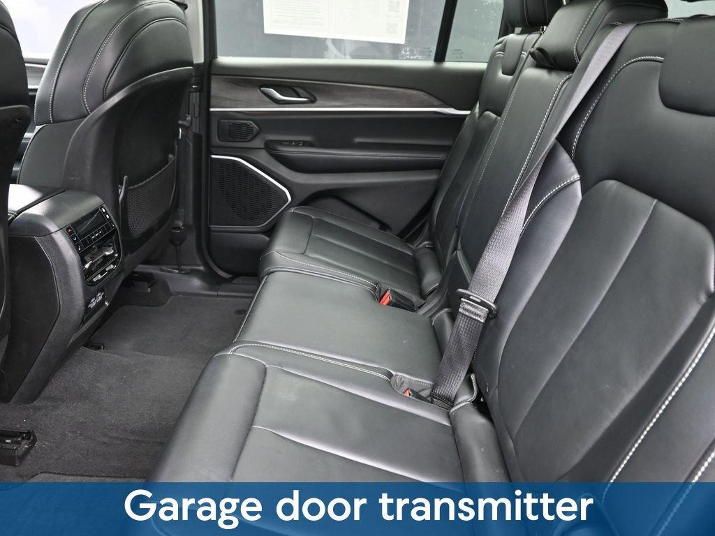 2021 Jeep Grand Cherokee L Vehicle Photo in Cedar Rapids, IA 52402