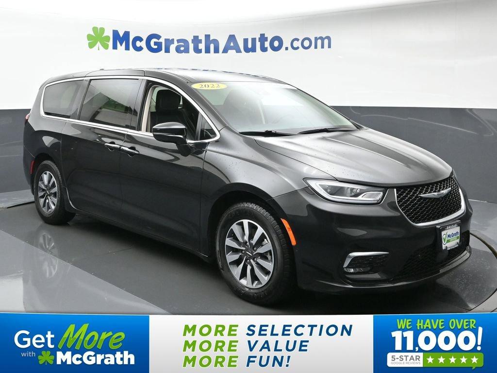 2022 Chrysler Pacifica Vehicle Photo in Cedar Rapids, IA 52402