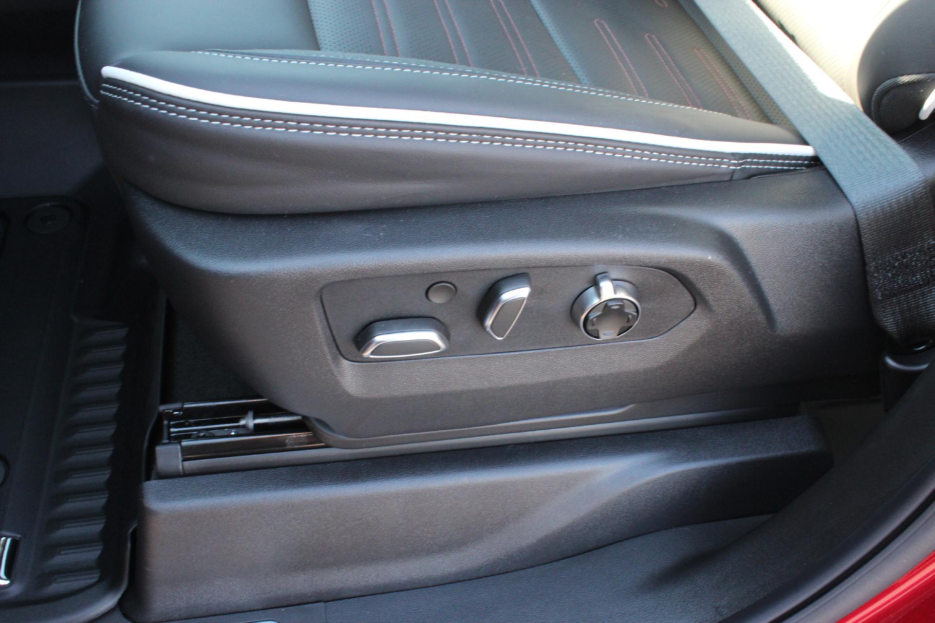 2025 GMC Sierra 2500 HD Vehicle Photo in AURORA, CO 80012-4011