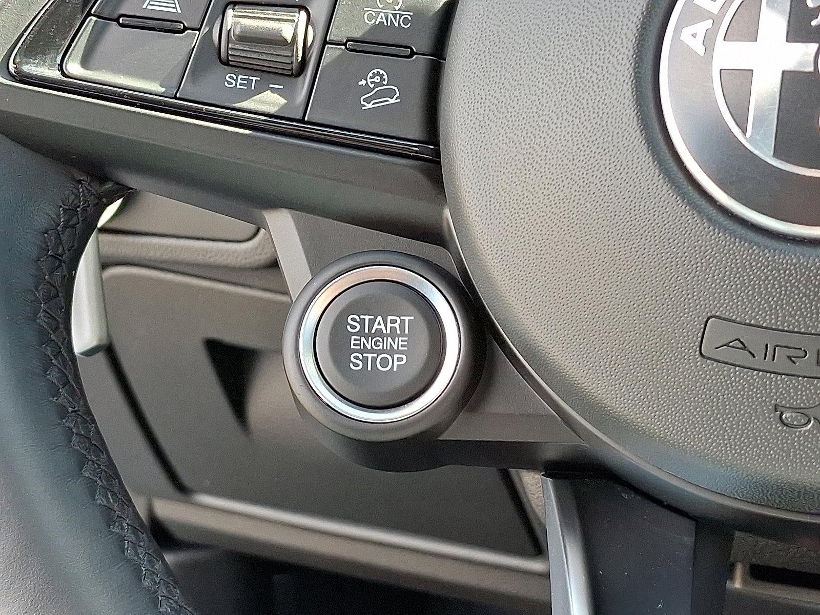 2024 Alfa Romeo Stelvio Vehicle Photo in Willow Grove, PA 19090