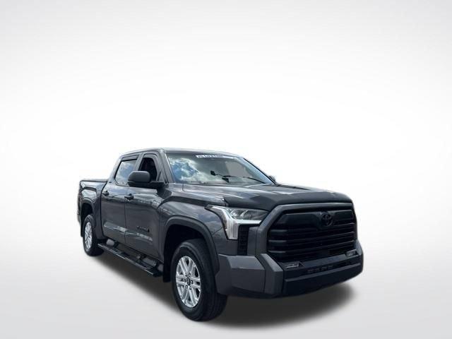 2025 Toyota Tundra Vehicle Photo in SAINT CLAIRSVILLE, OH 43950-8512