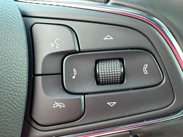 2025 Buick Envista Vehicle Photo in COLUMBIA, MO 65203-3903