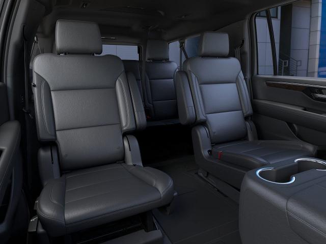 2025 Chevrolet Suburban Vehicle Photo in KANSAS CITY, MO 64114-4502