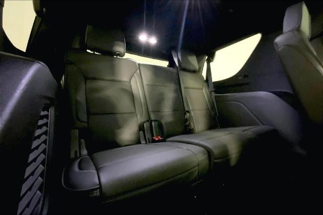 2023 GMC Yukon Vehicle Photo in Kansas City, MO 64114