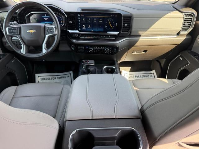 2024 Chevrolet Silverado 1500 Vehicle Photo in COLUMBIA, MO 65203-3903