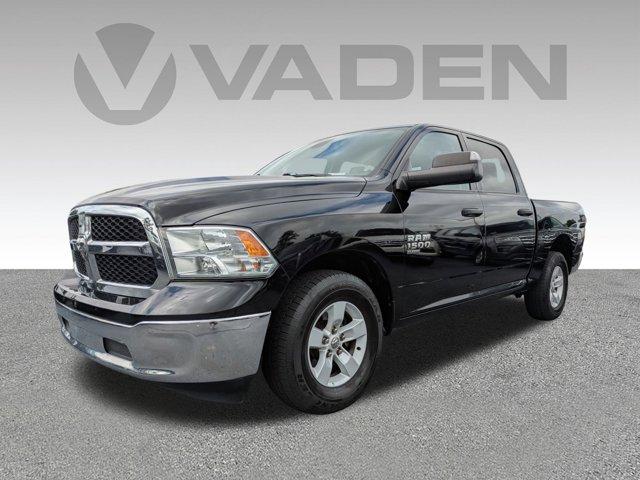 2023 Ram 1500 Classic Vehicle Photo in BRUNSWICK, GA 31525-1881