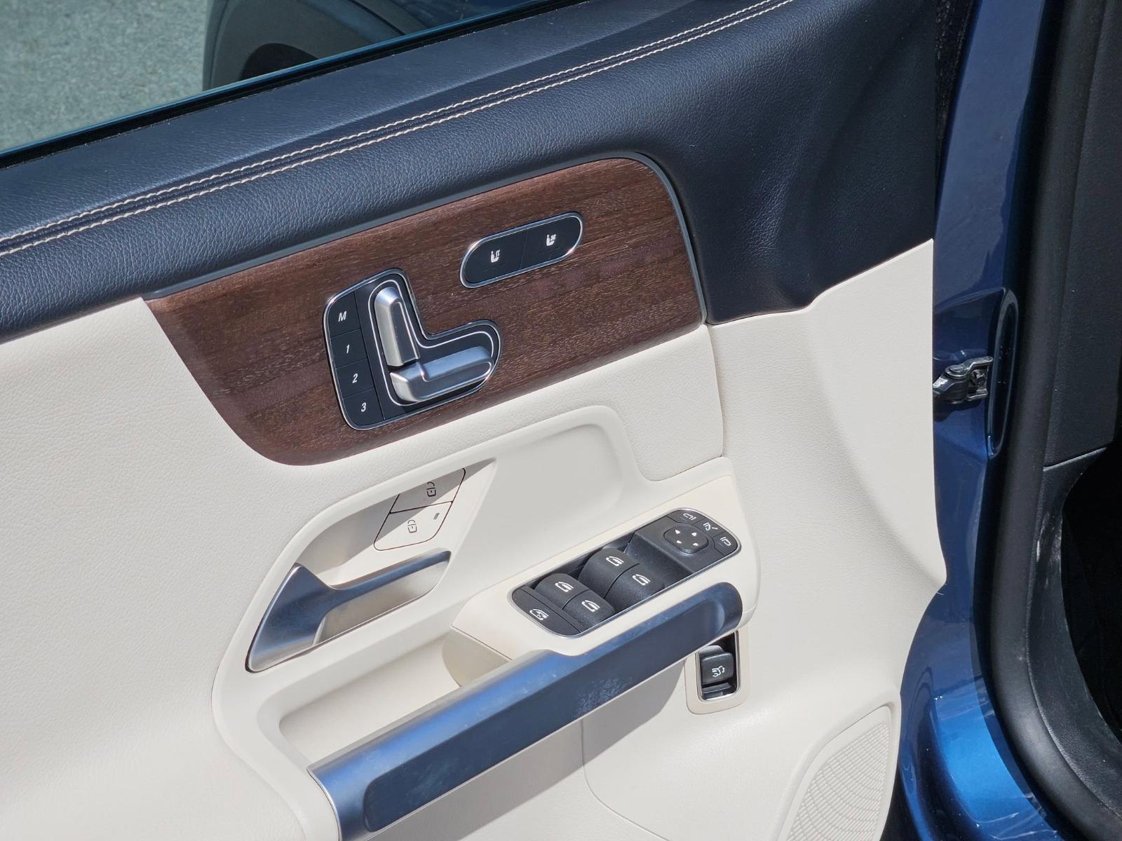 2022 Mercedes-Benz GLB Vehicle Photo in Seguin, TX 78155