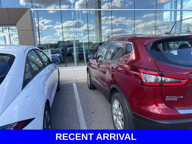2021 Nissan Rogue Sport Vehicle Photo in Merrillville, IN 46410