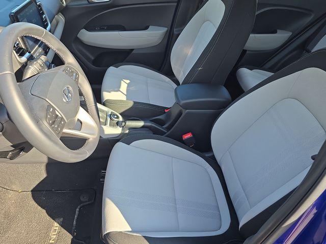 2022 Hyundai VENUE Vehicle Photo in Pleasant Hills, PA 15236