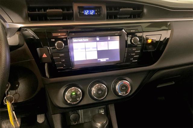 2016 Toyota Corolla Vehicle Photo in Lees Summit, MO 64086